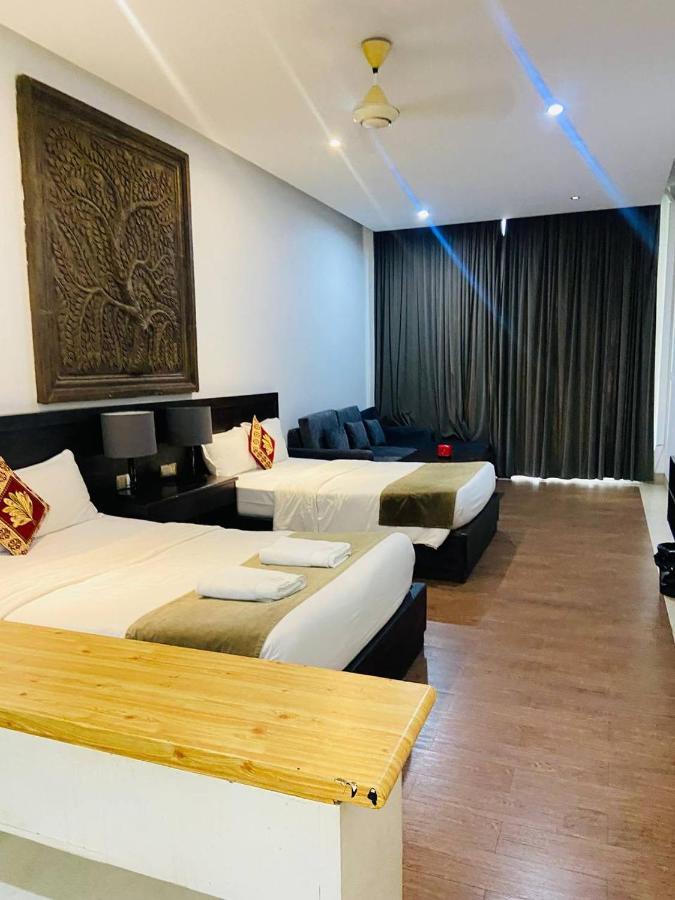 Blue Crystal Boutique Hotel Phnom Penh Exterior photo